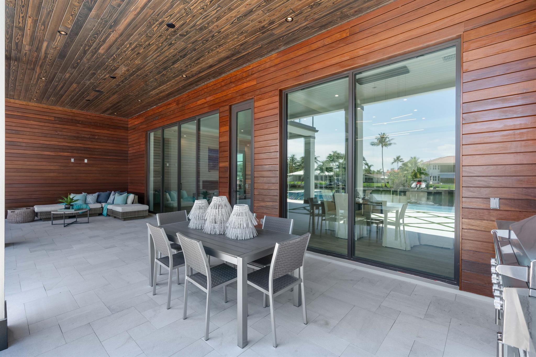 736 Lagoon Drive