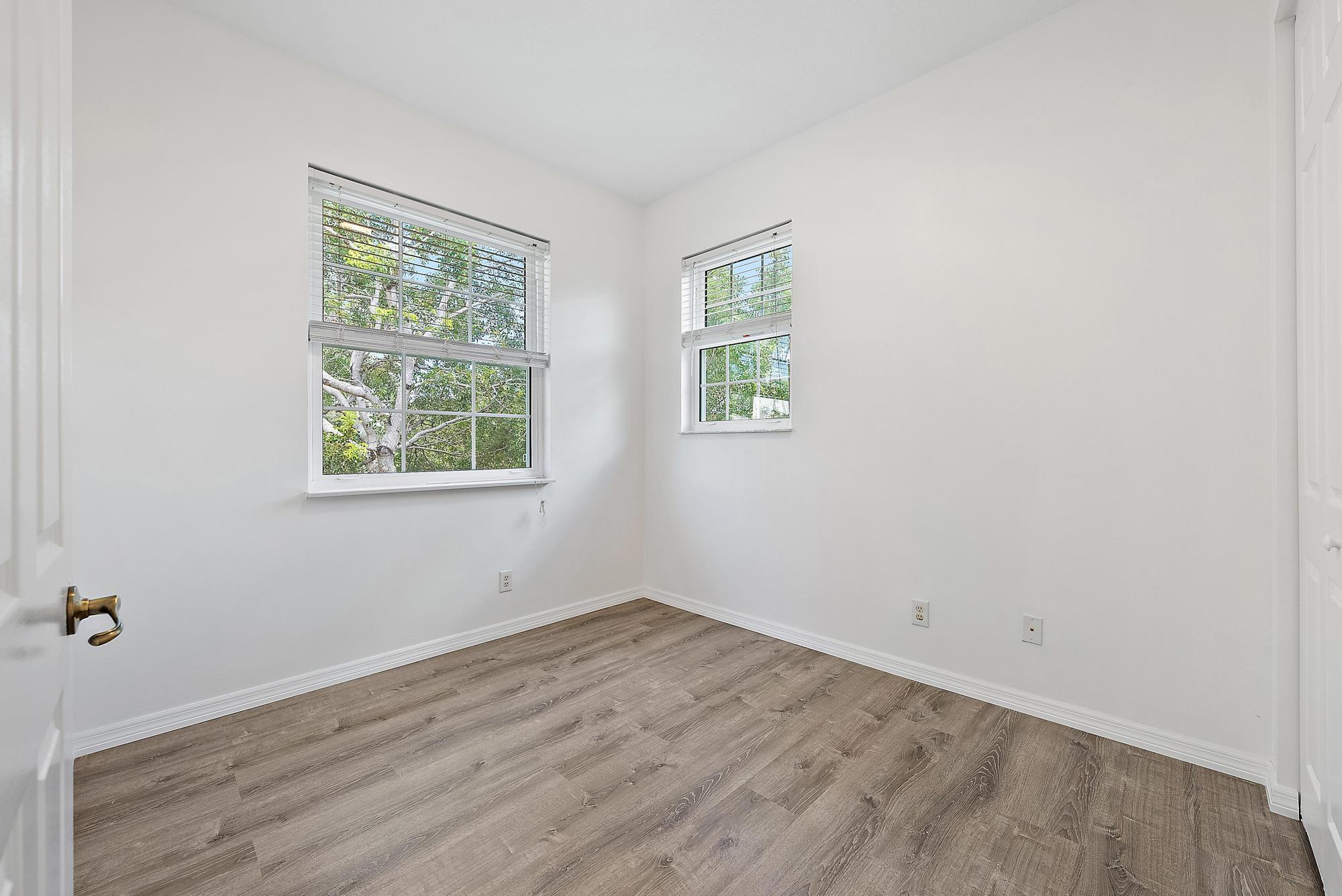 1522 Limetree Bay Avenue