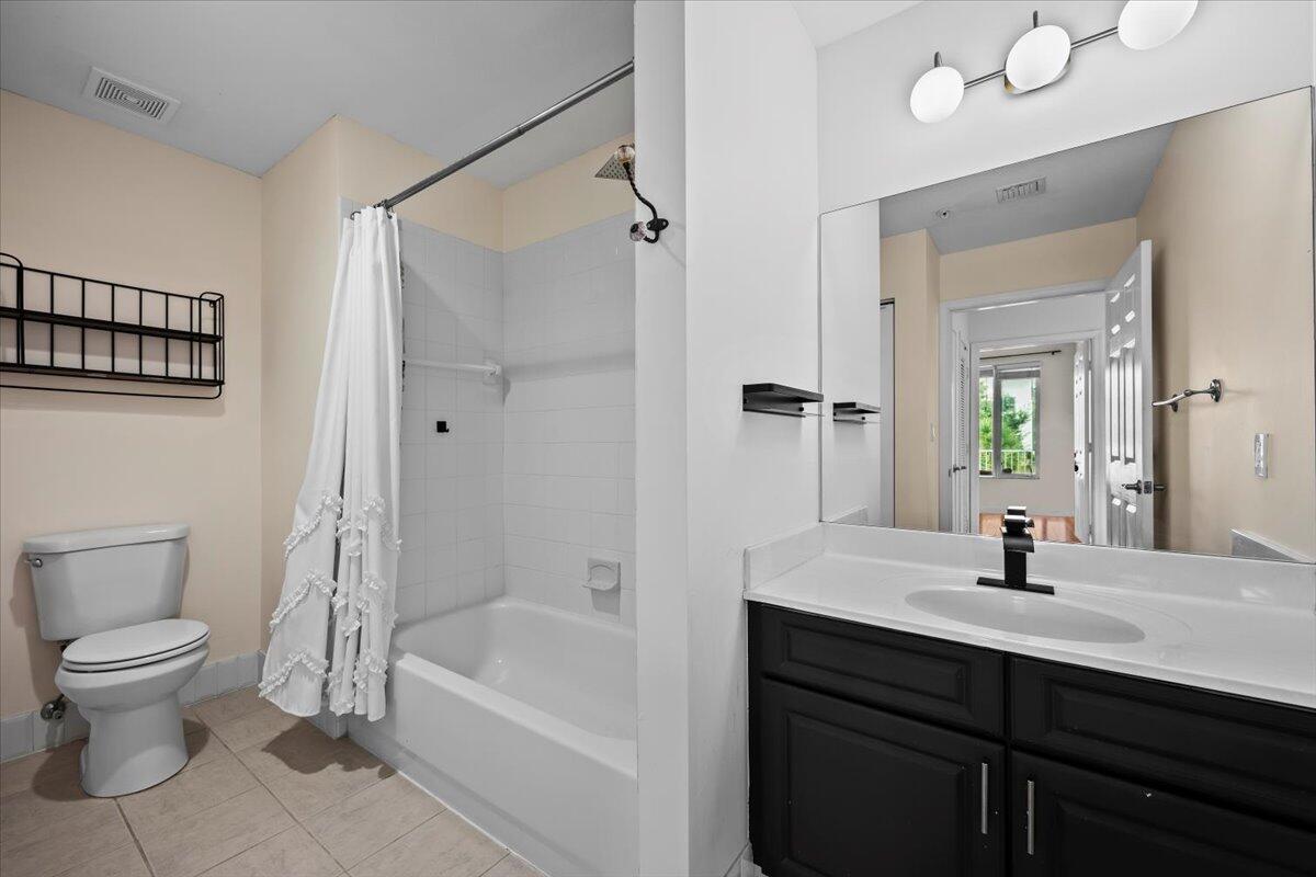 1200 Town Center Drive 207