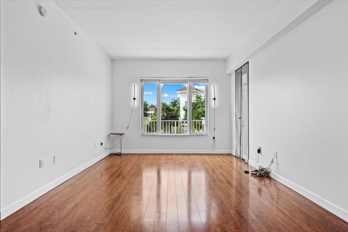 1200 Town Center Drive 207