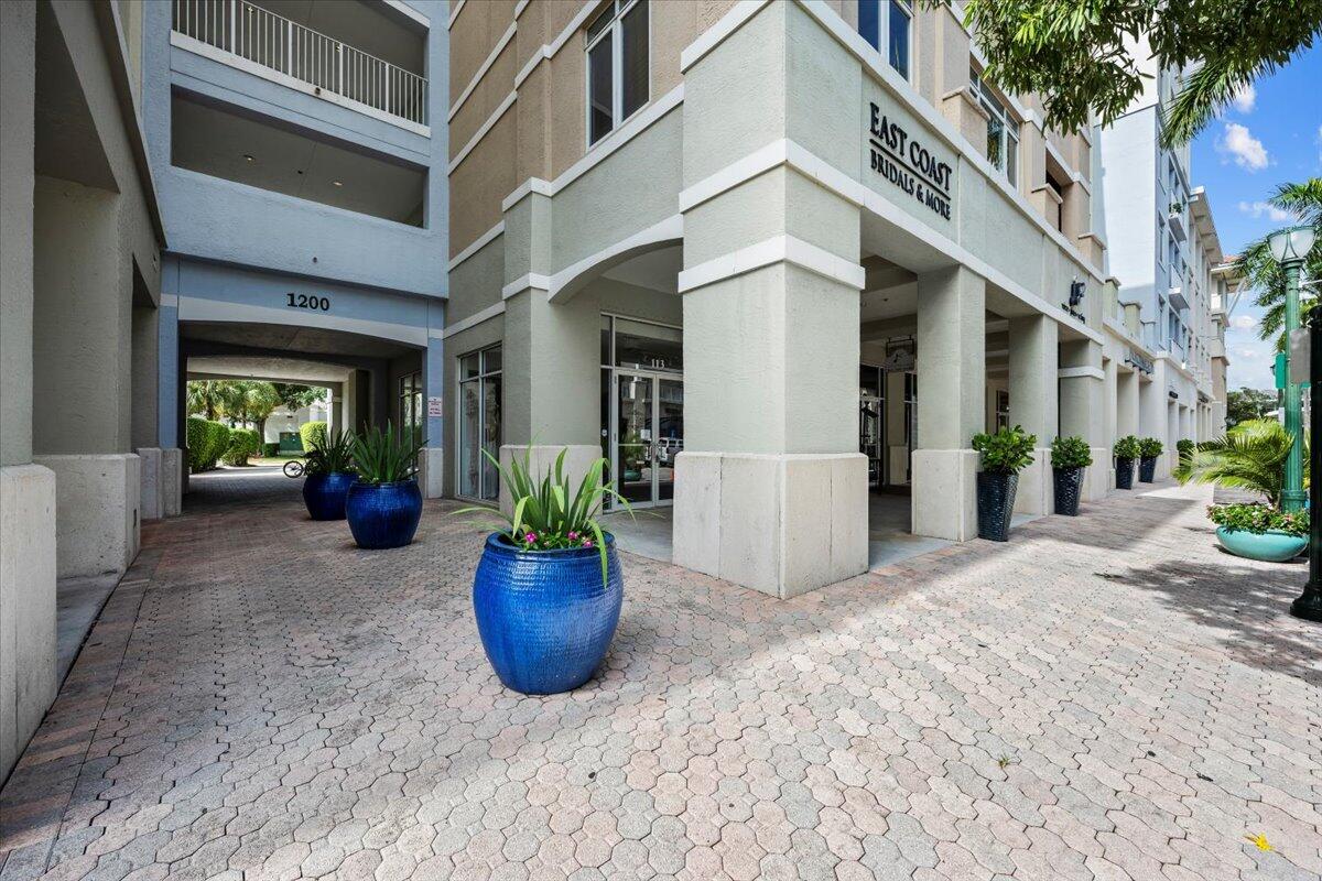 1200 Town Center Drive 207