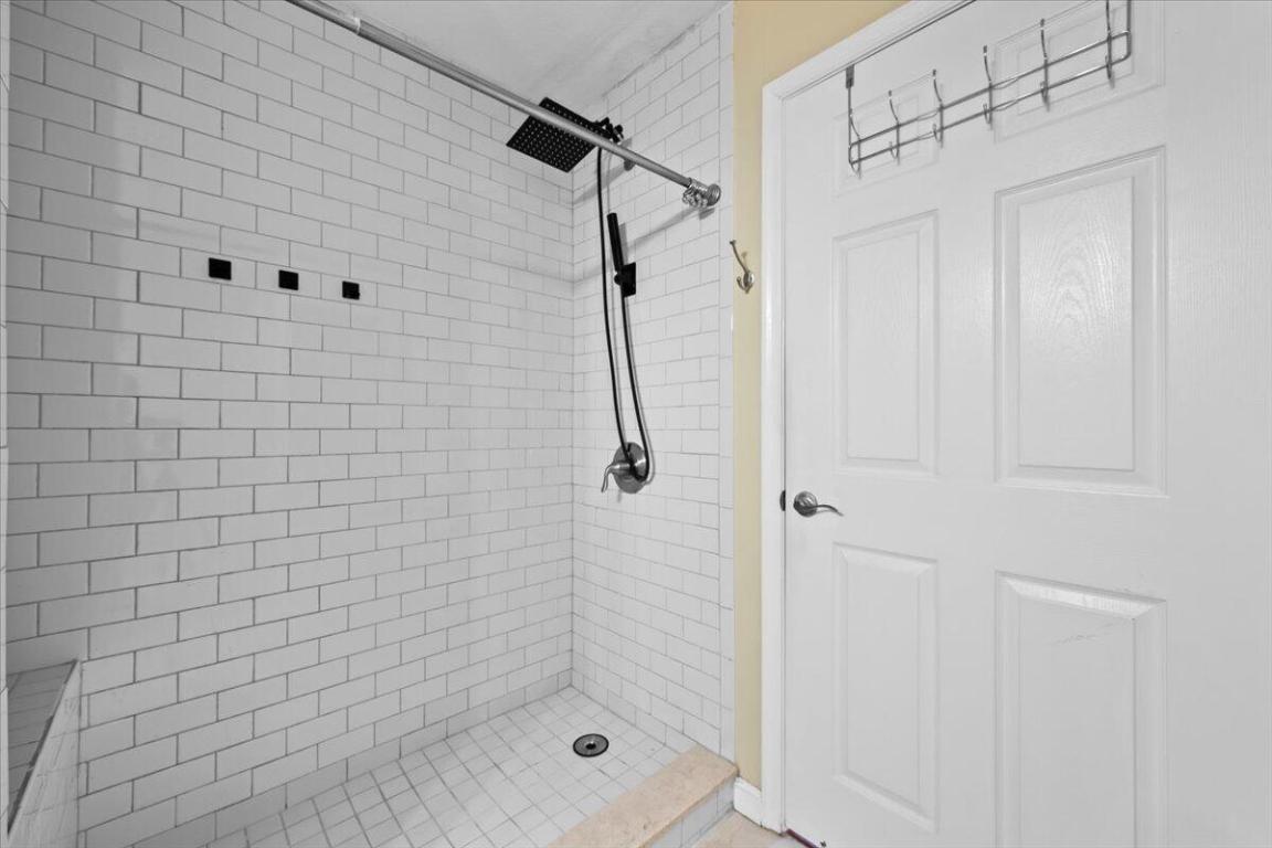 1200 Town Center Drive 207