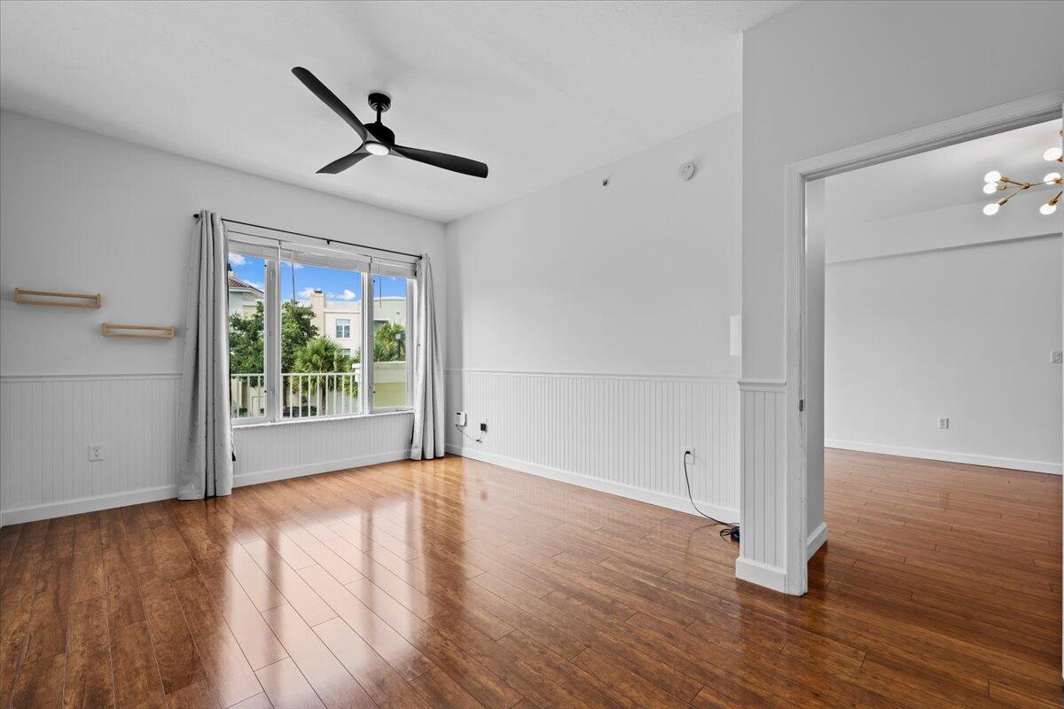 1200 Town Center Drive 207