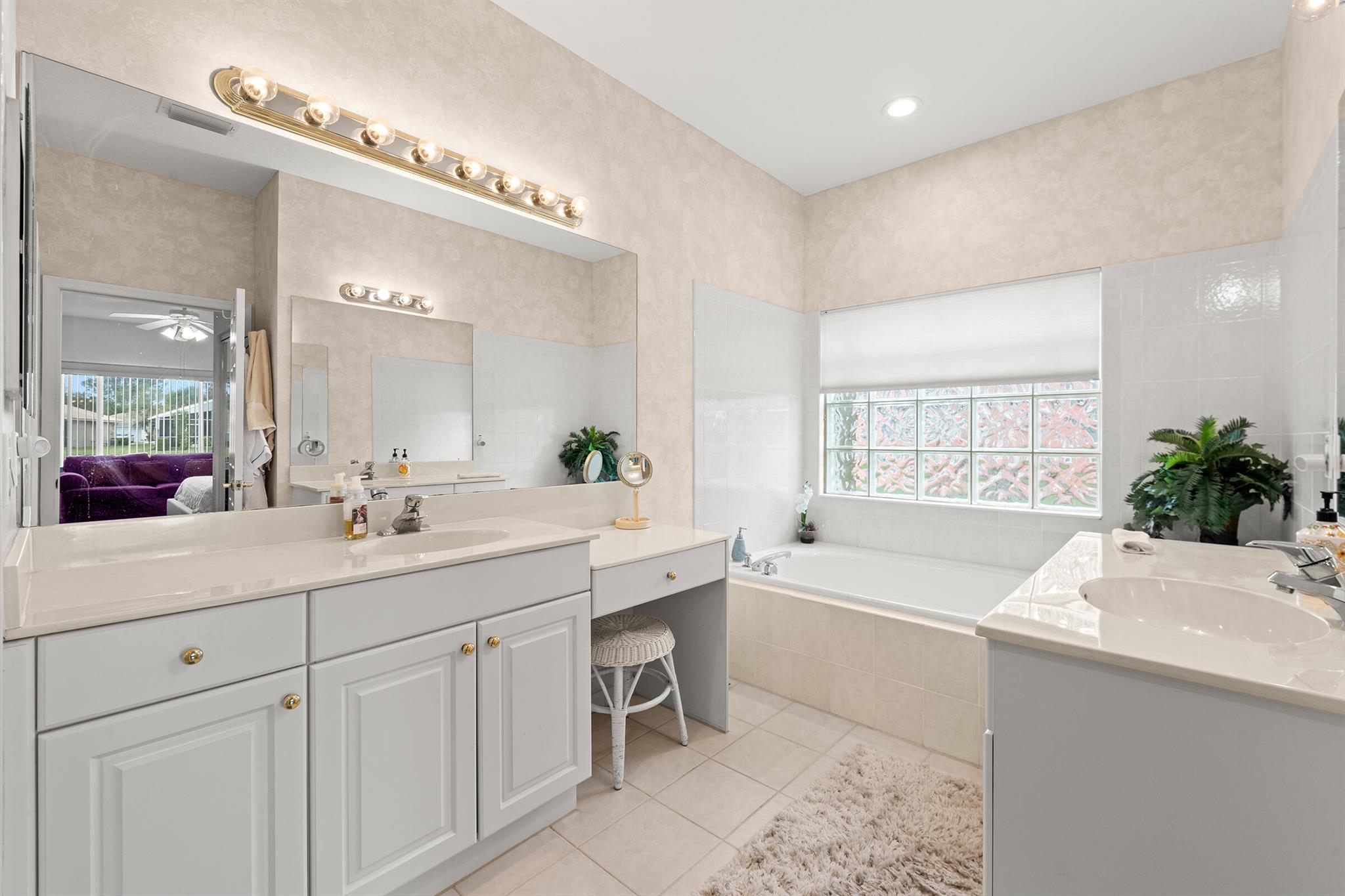 8089 Brindisi Lane