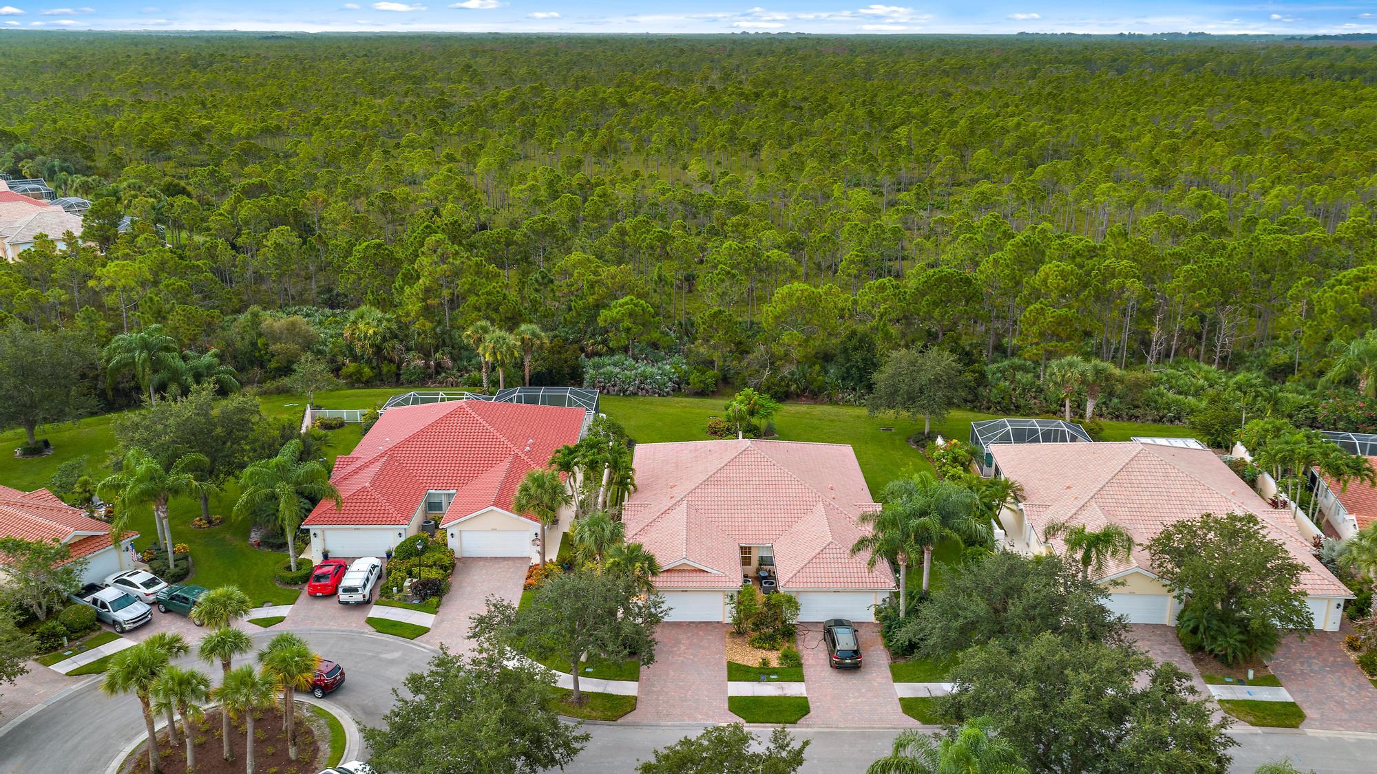 9284 SE Hawks Nest Court