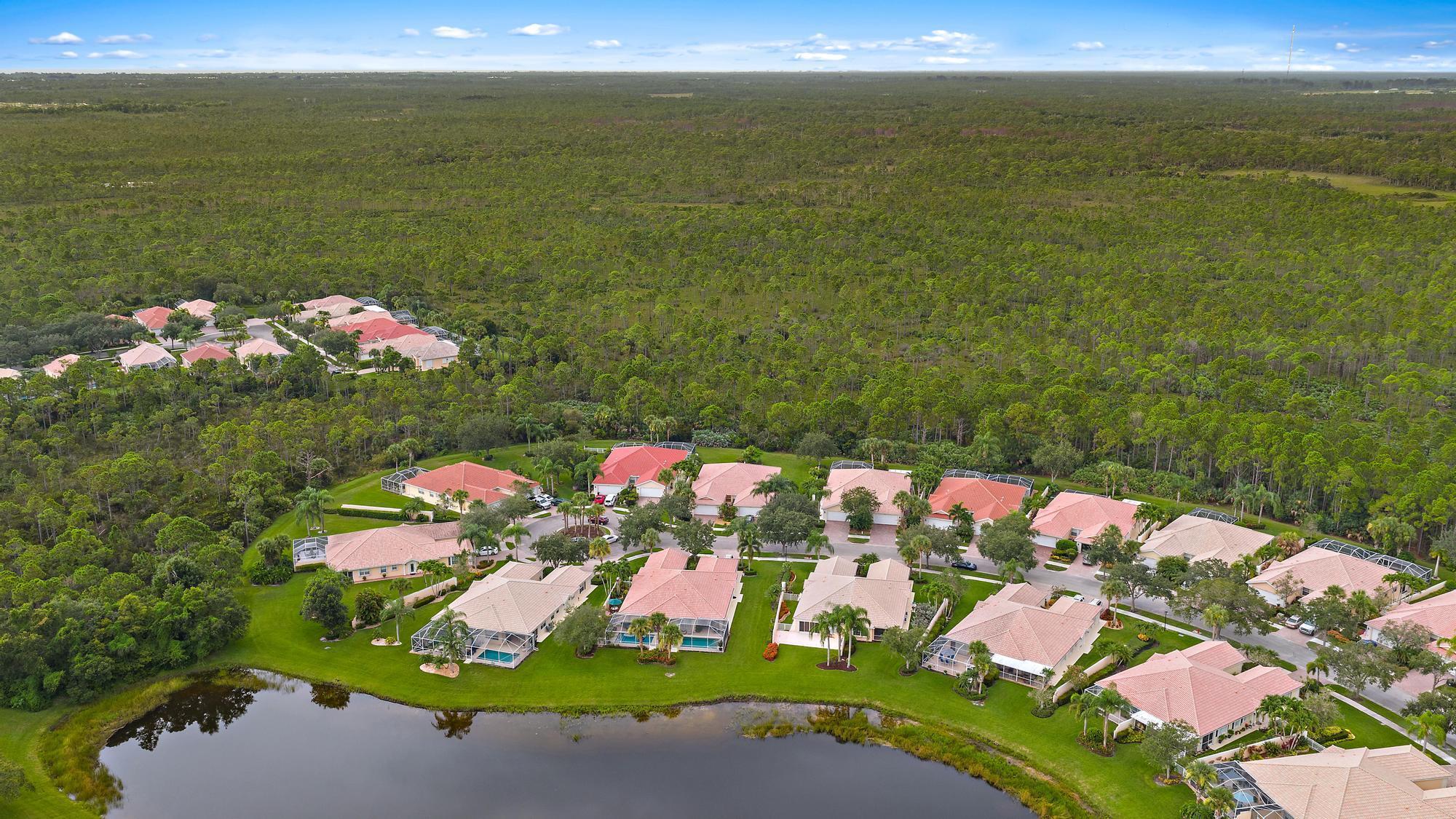 9284 SE Hawks Nest Court