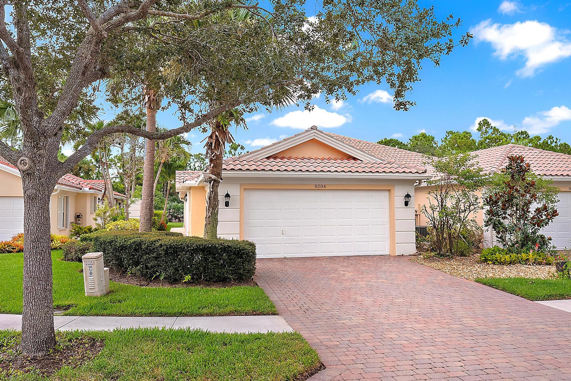 9284 SE Hawks Nest Court