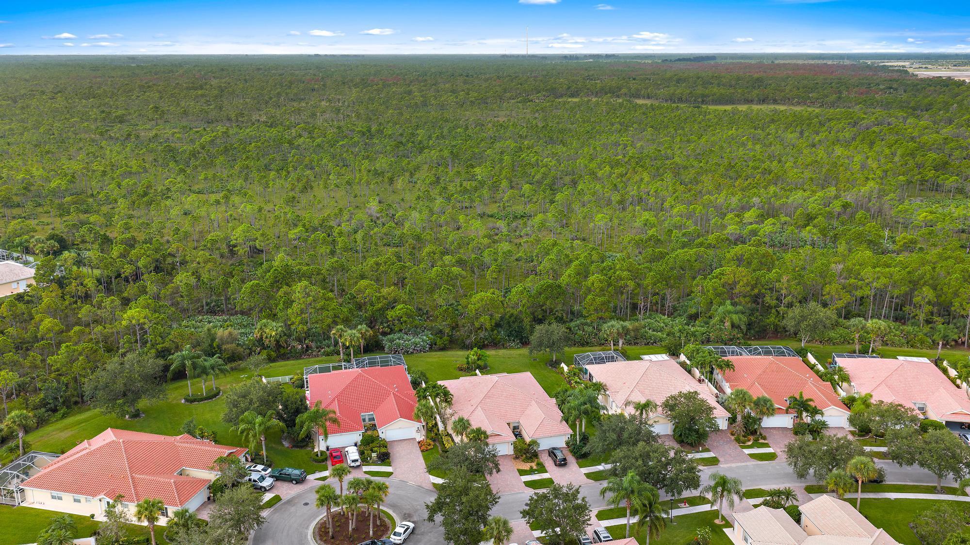 9284 SE Hawks Nest Court