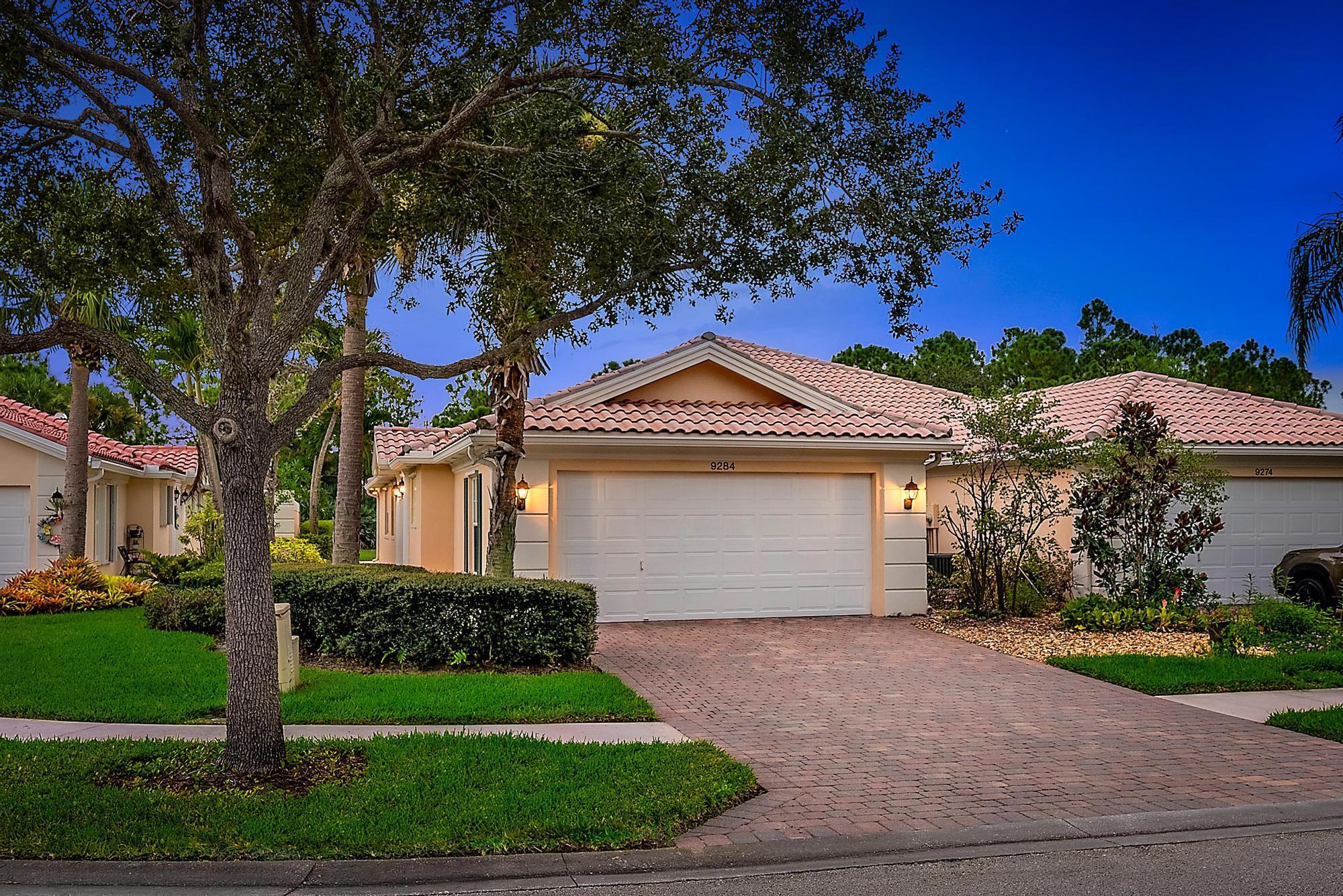 9284 SE Hawks Nest Court