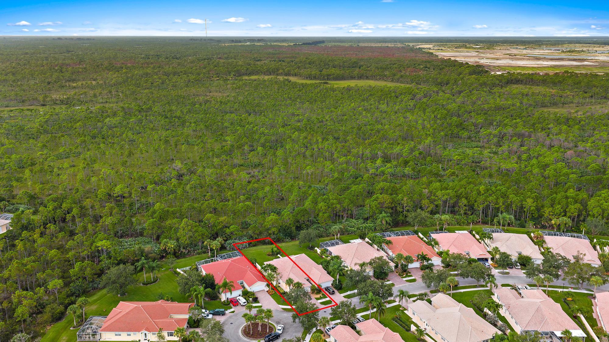 9284 SE Hawks Nest Court