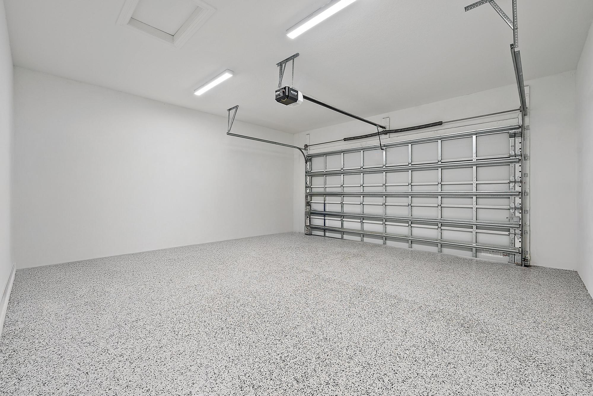 5358 SW Pomegranate Way