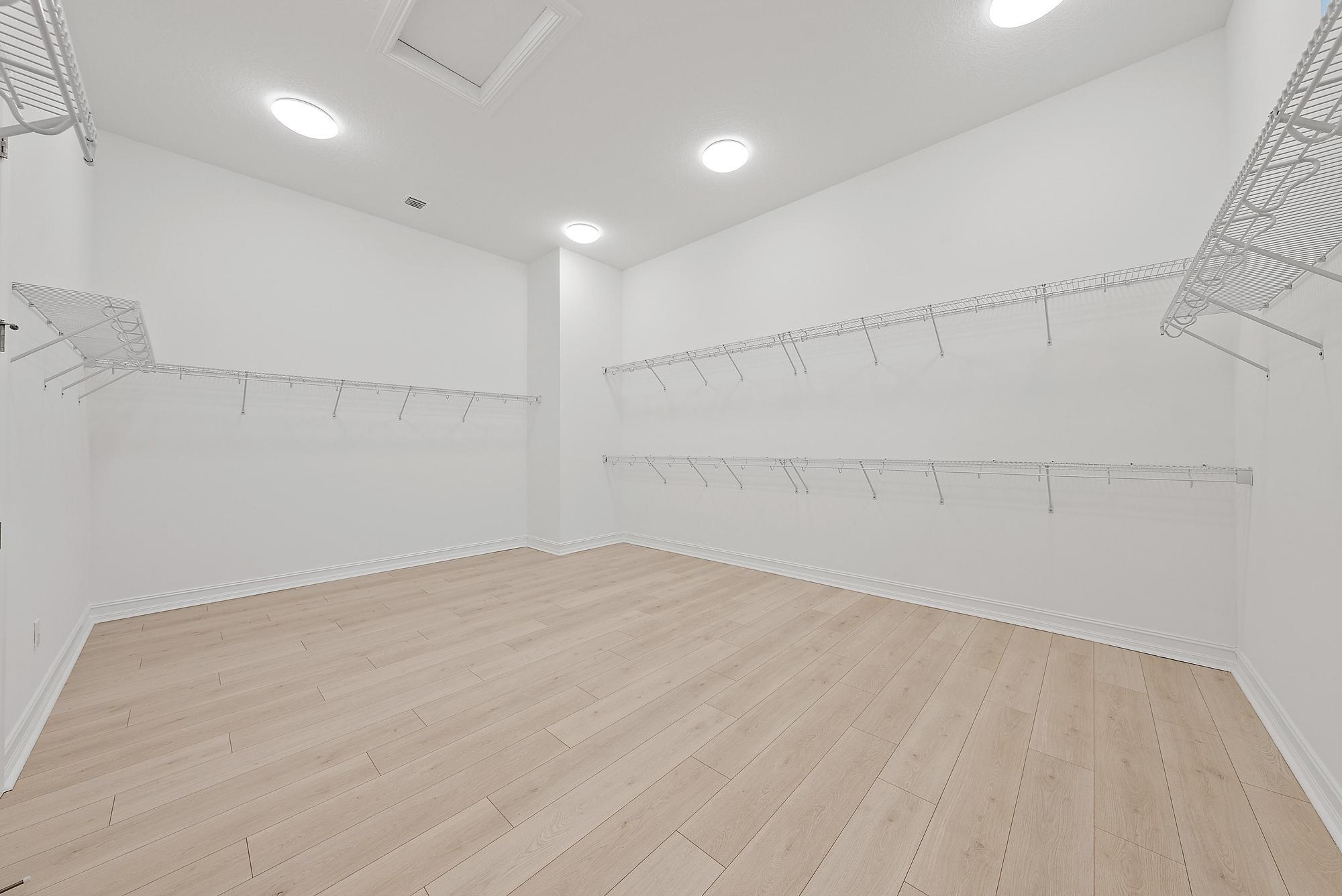 5358 SW Pomegranate Way