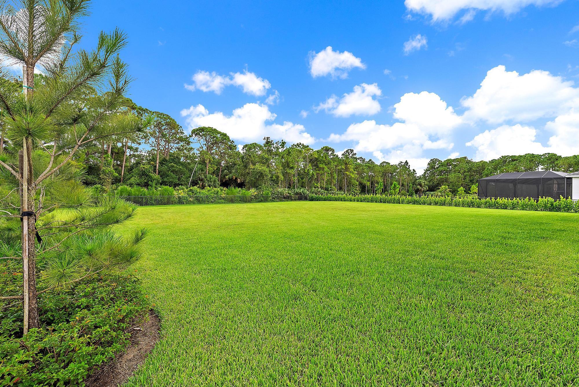 5358 SW Pomegranate Way