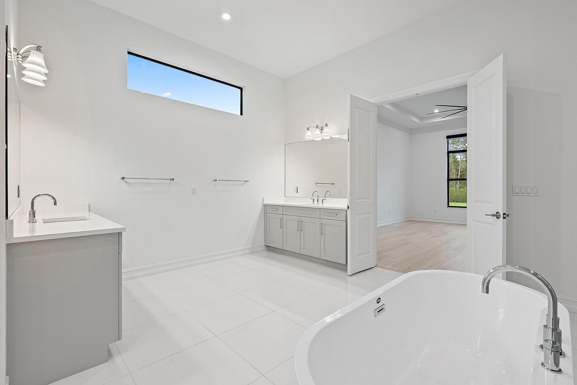 5358 SW Pomegranate Way