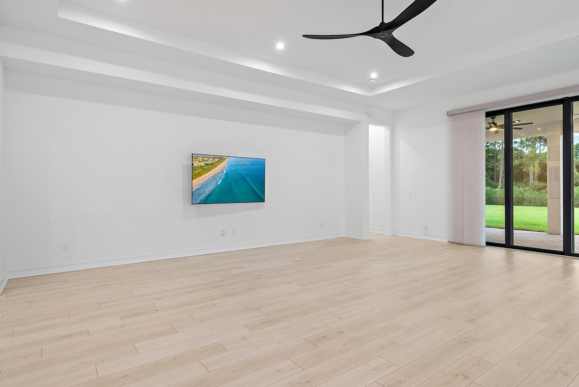 5358 SW Pomegranate Way