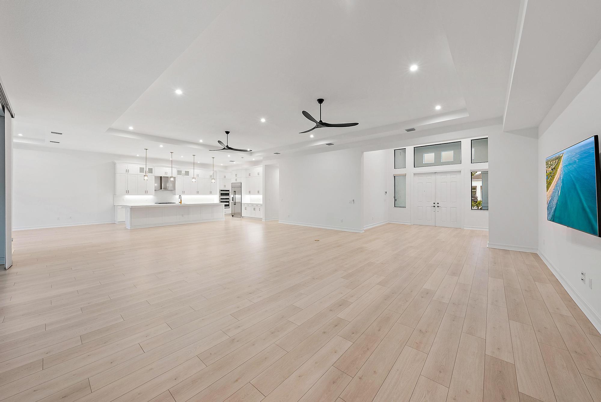 5358 SW Pomegranate Way