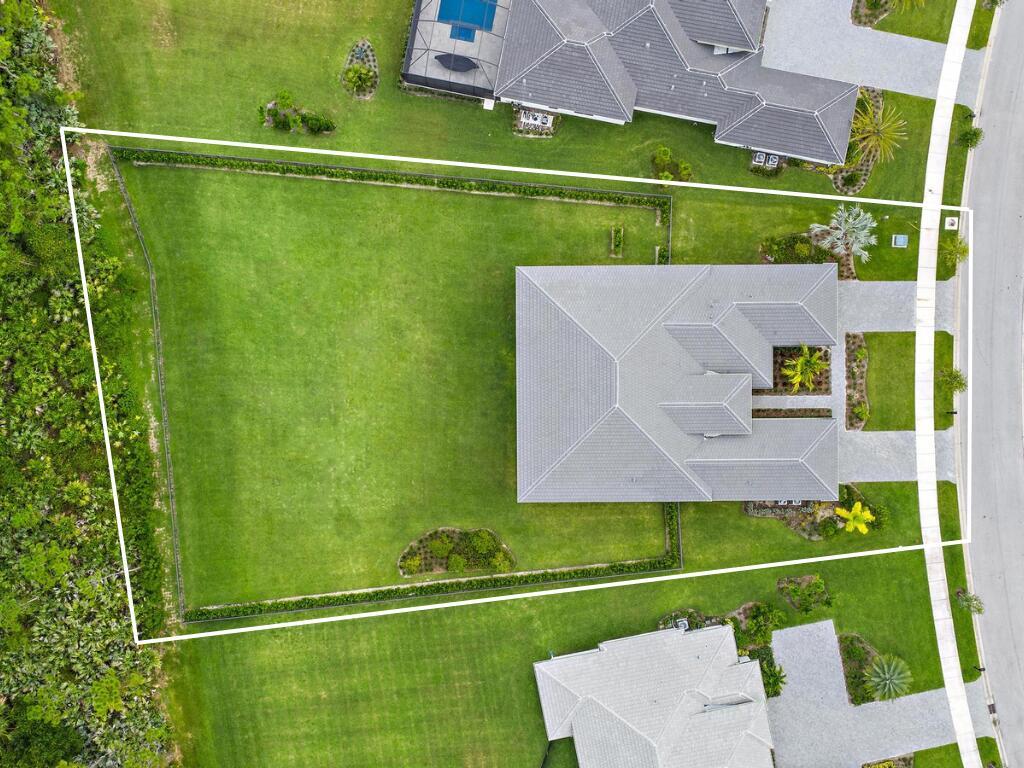 5358 SW Pomegranate Way