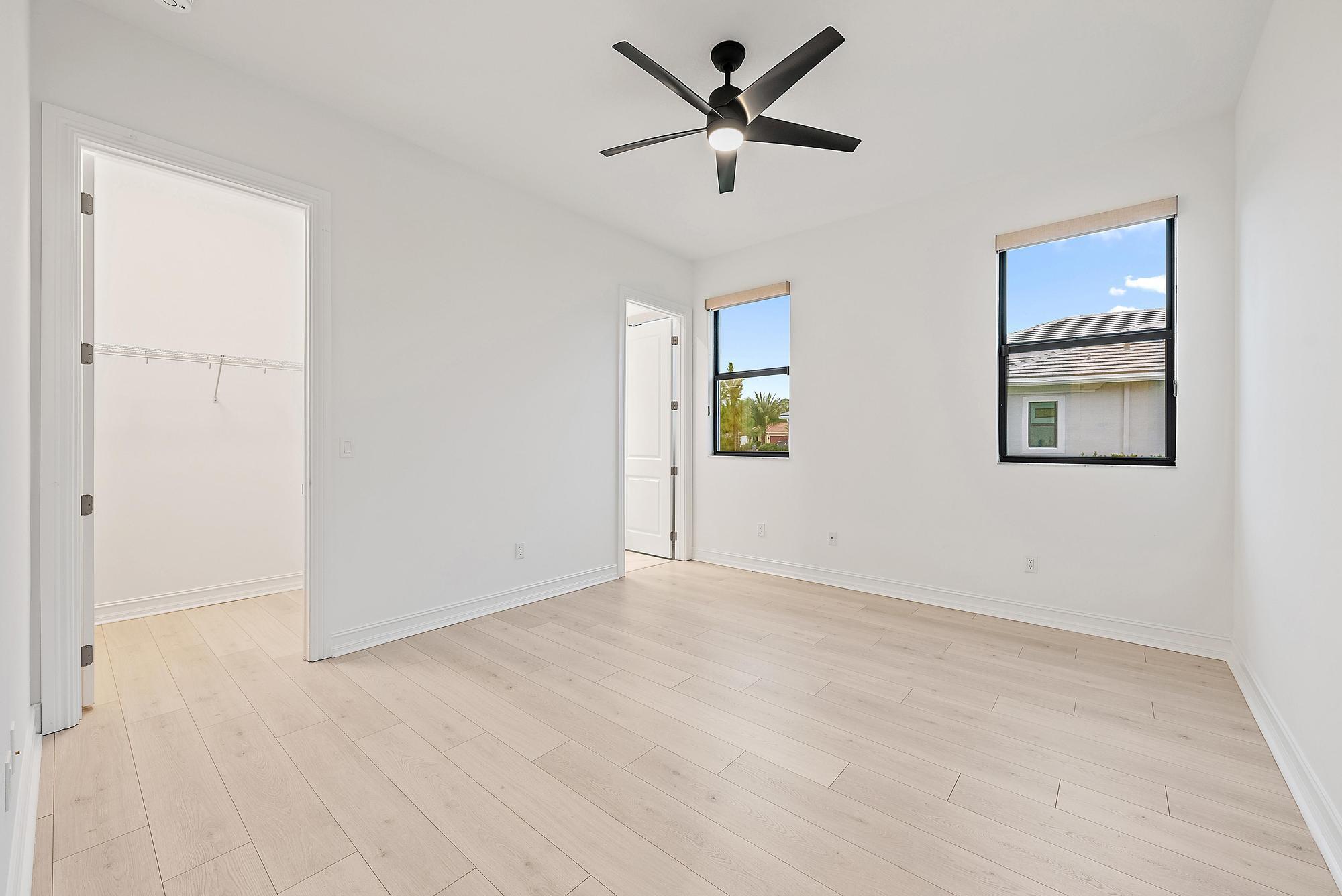 5358 SW Pomegranate Way