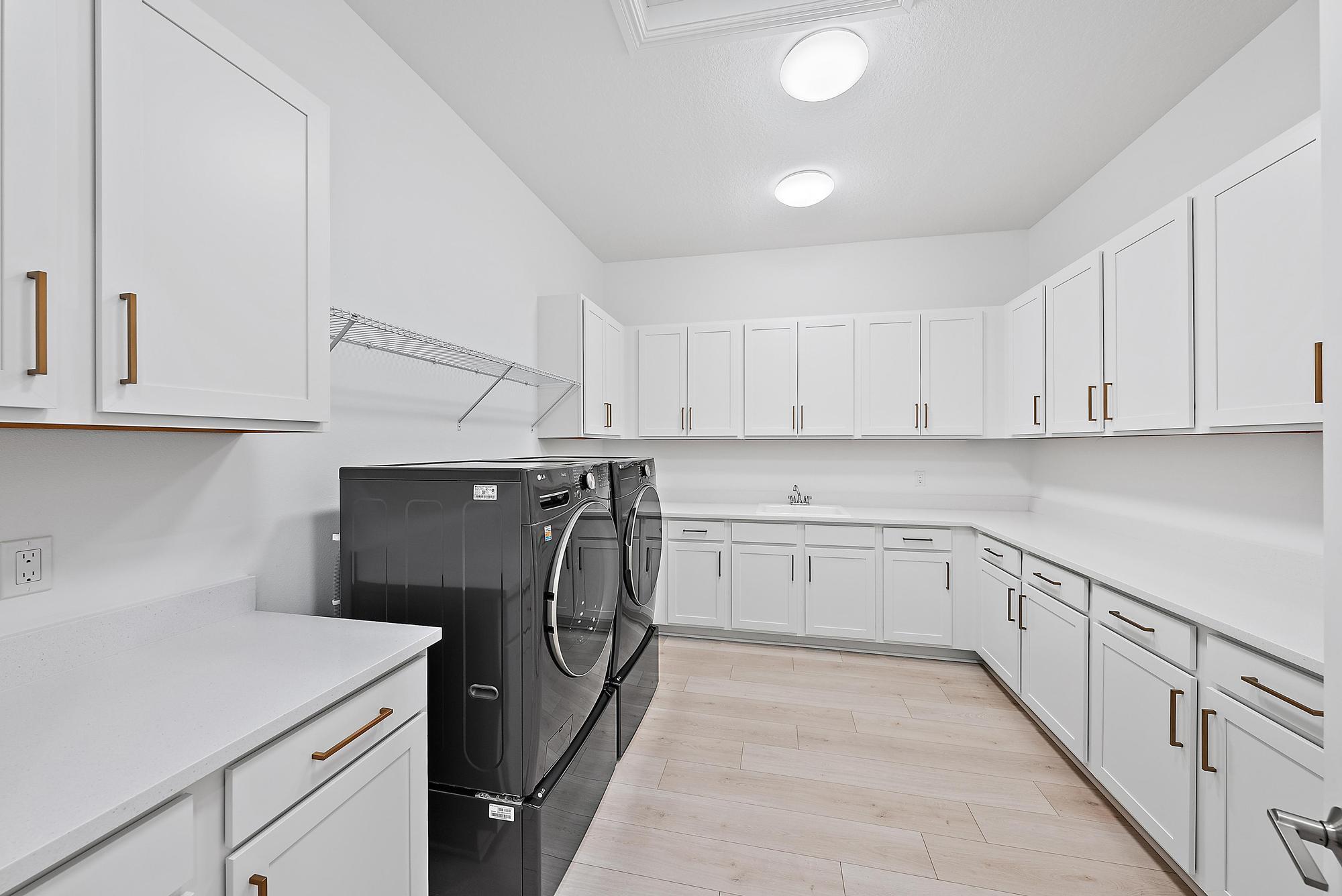 5358 SW Pomegranate Way