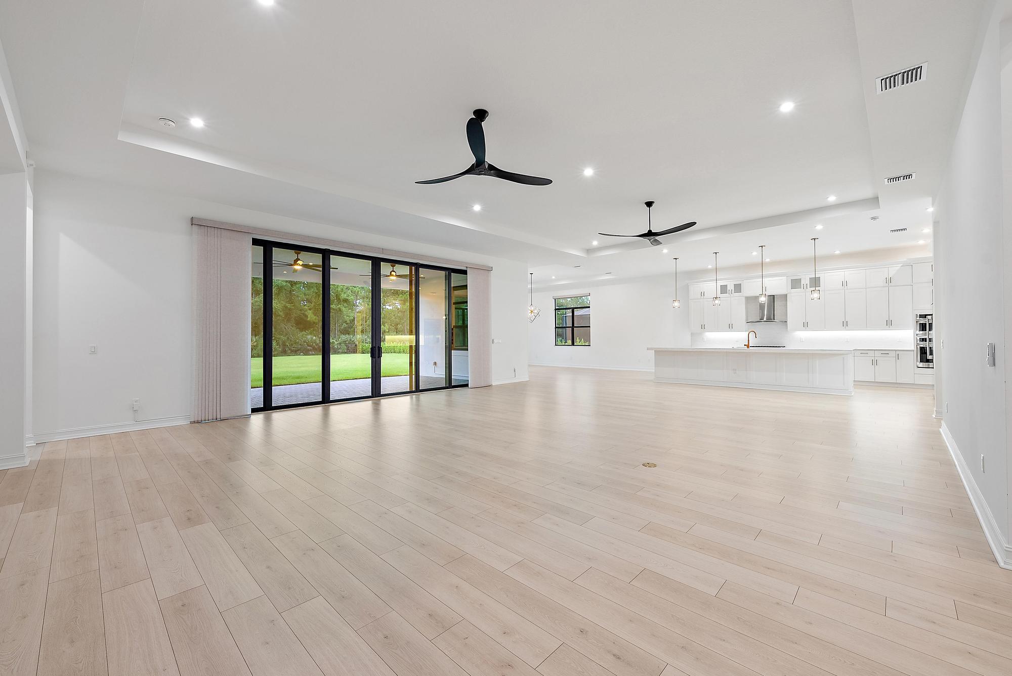 5358 SW Pomegranate Way