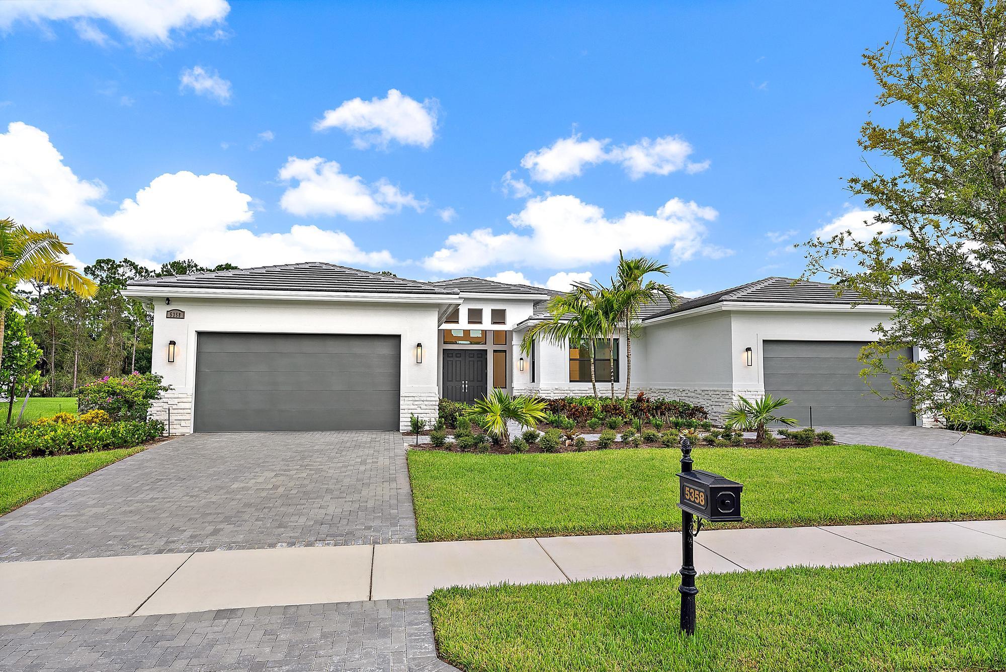 5358 SW Pomegranate Way