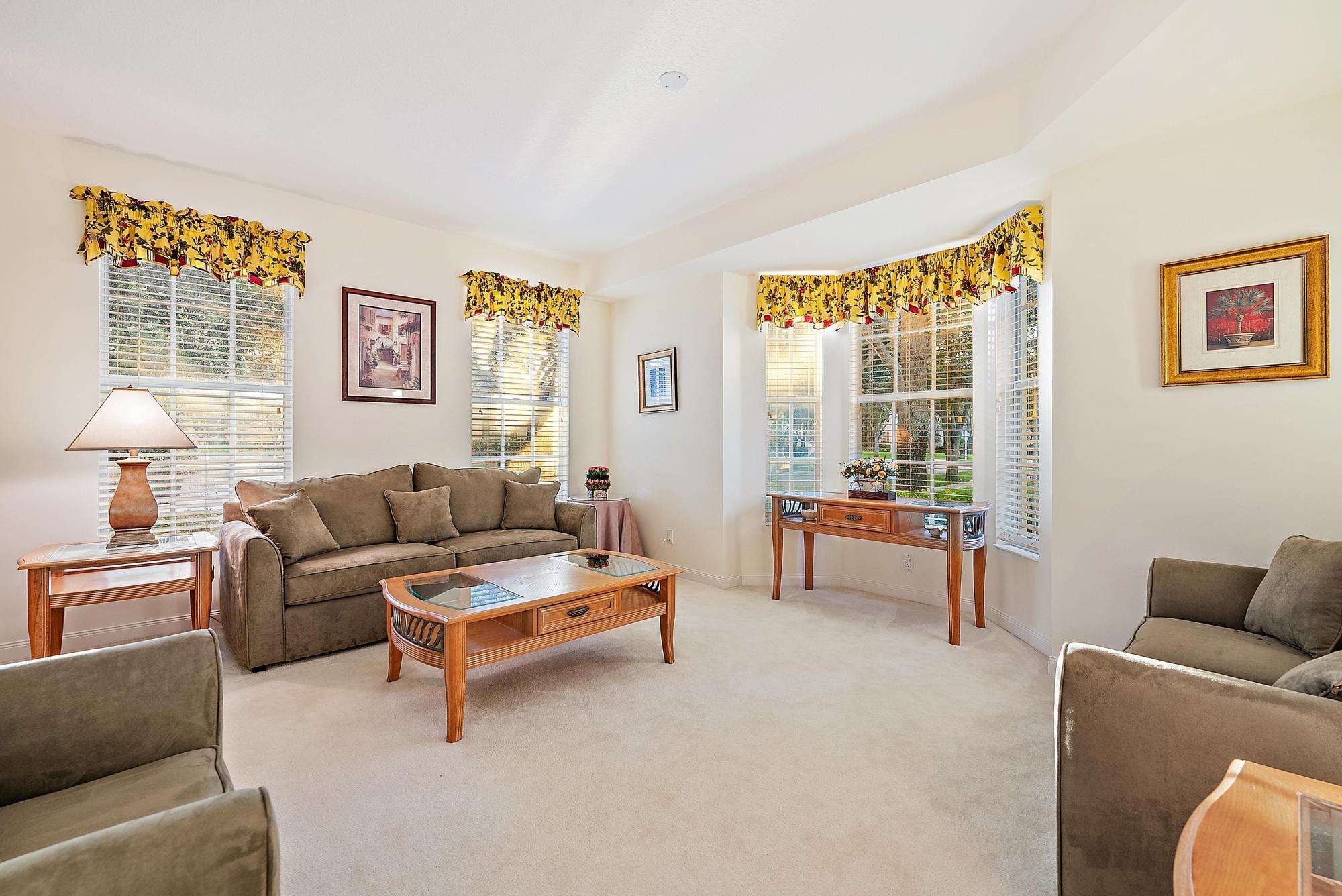 277 New Haven Boulevard