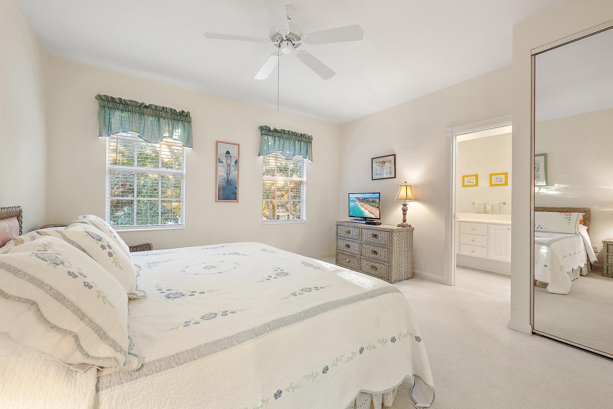 277 New Haven Boulevard