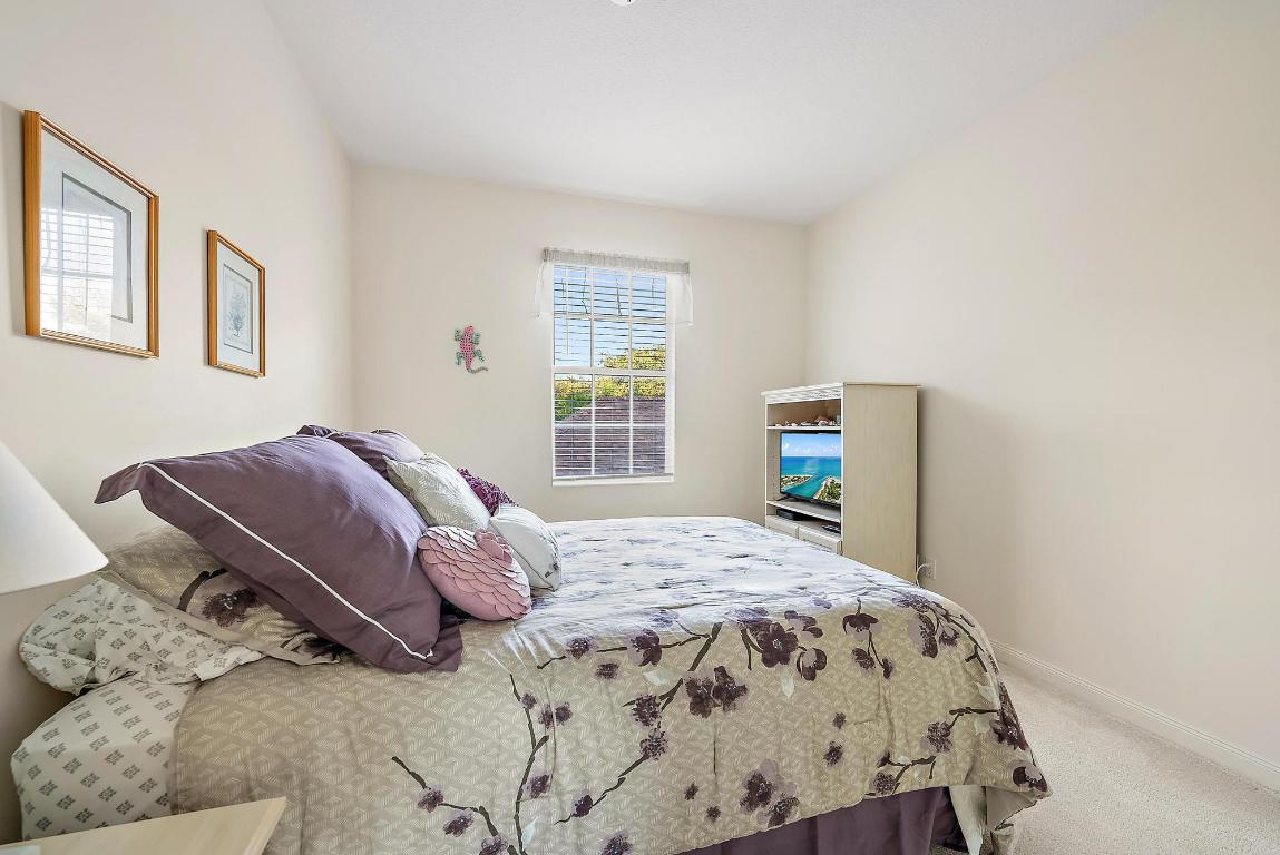 277 New Haven Boulevard