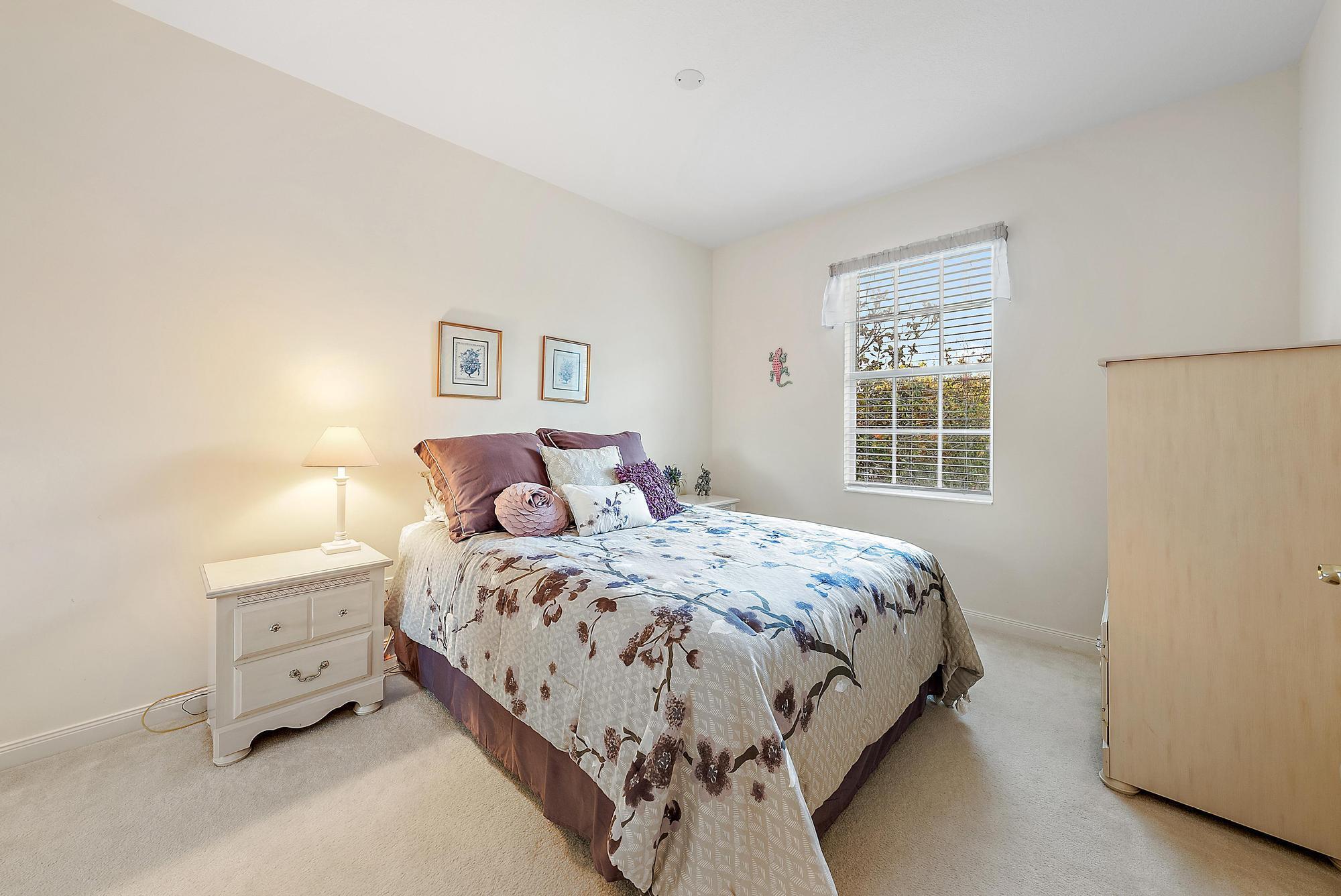 277 New Haven Boulevard