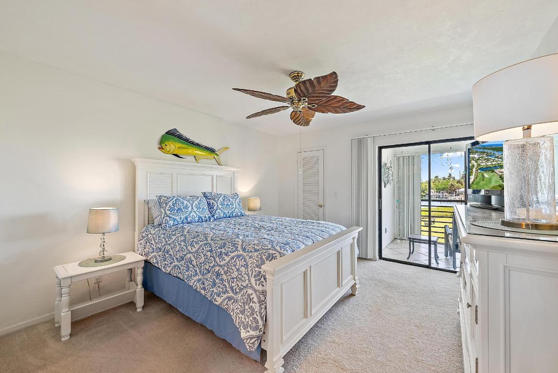 755 Saturn D205 Street D205