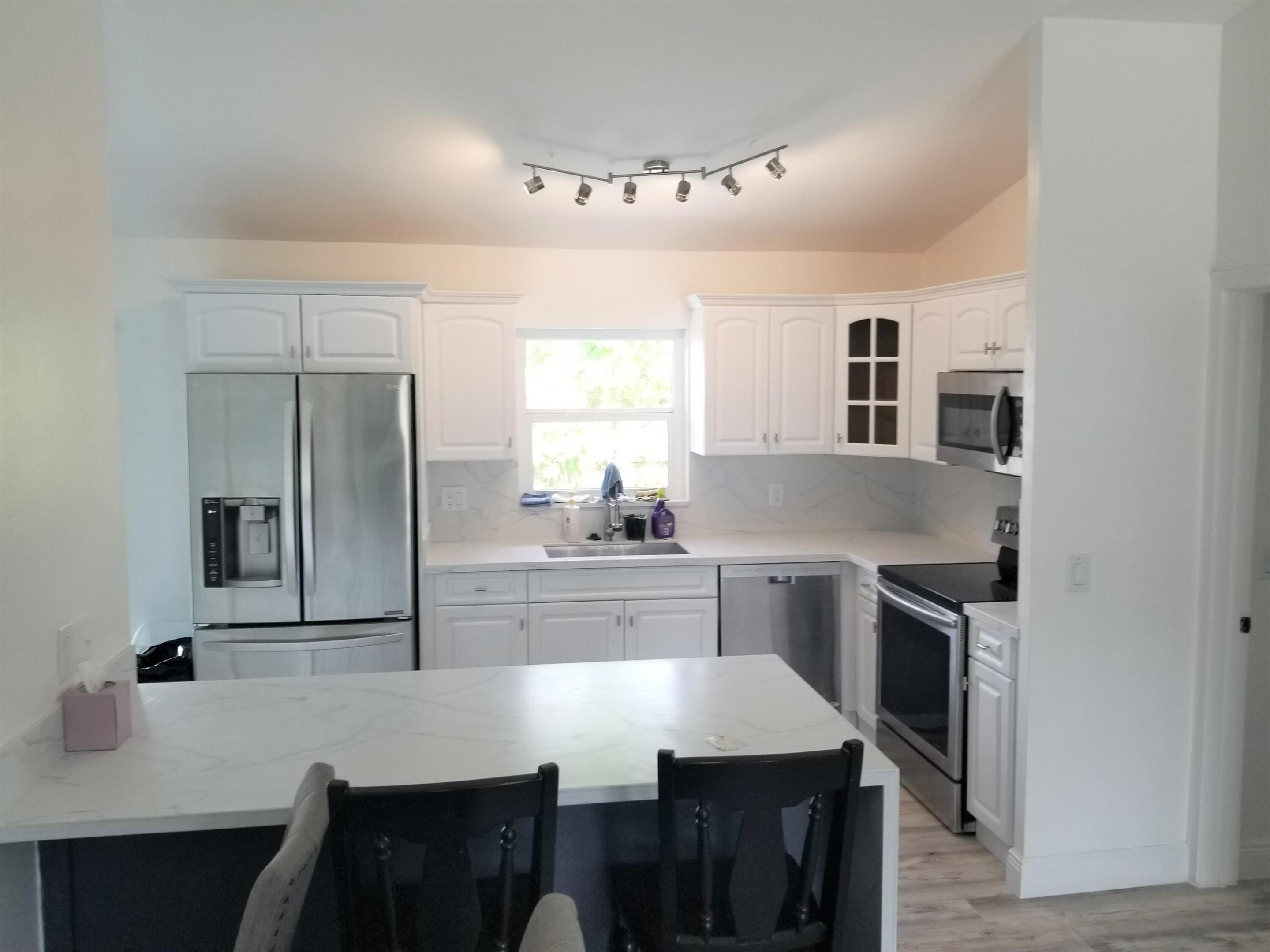 14576 Sunset Pines Drive