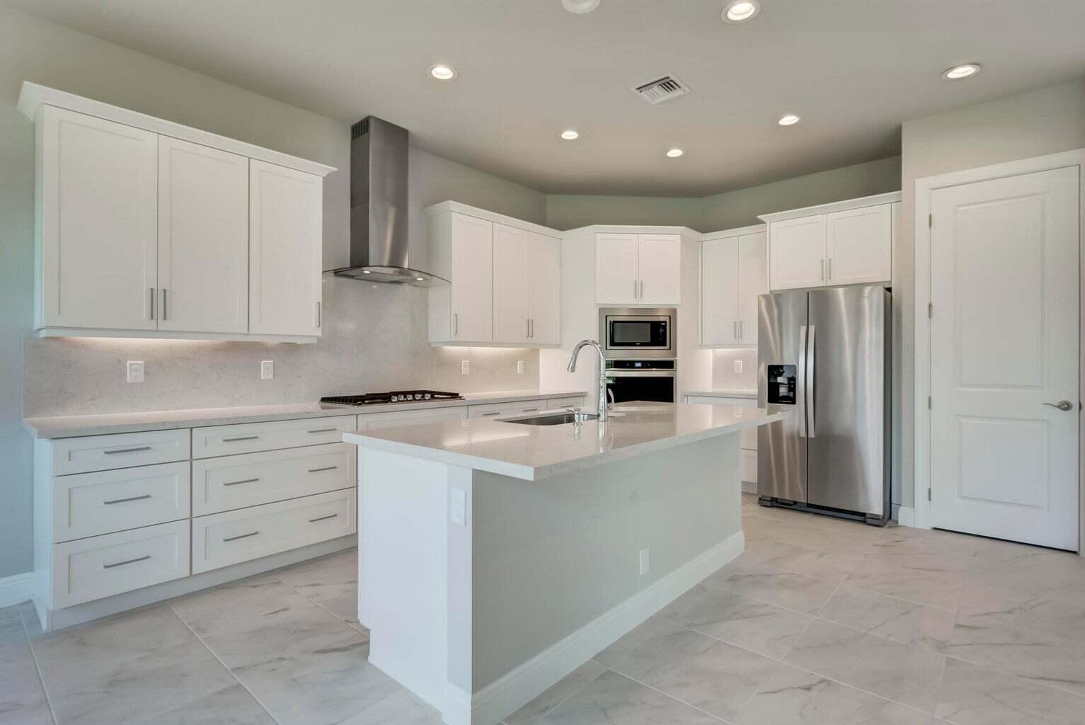 9296 Crestview Circle