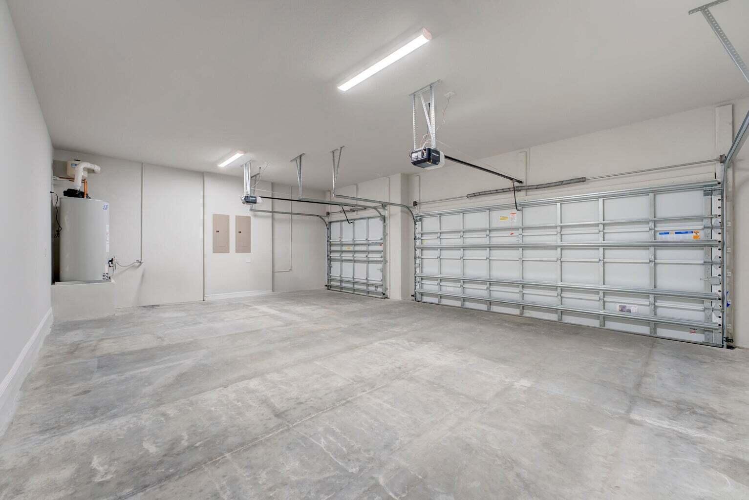 9296 Crestview Circle