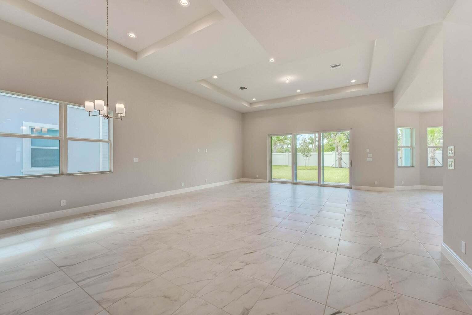 9296 Crestview Circle