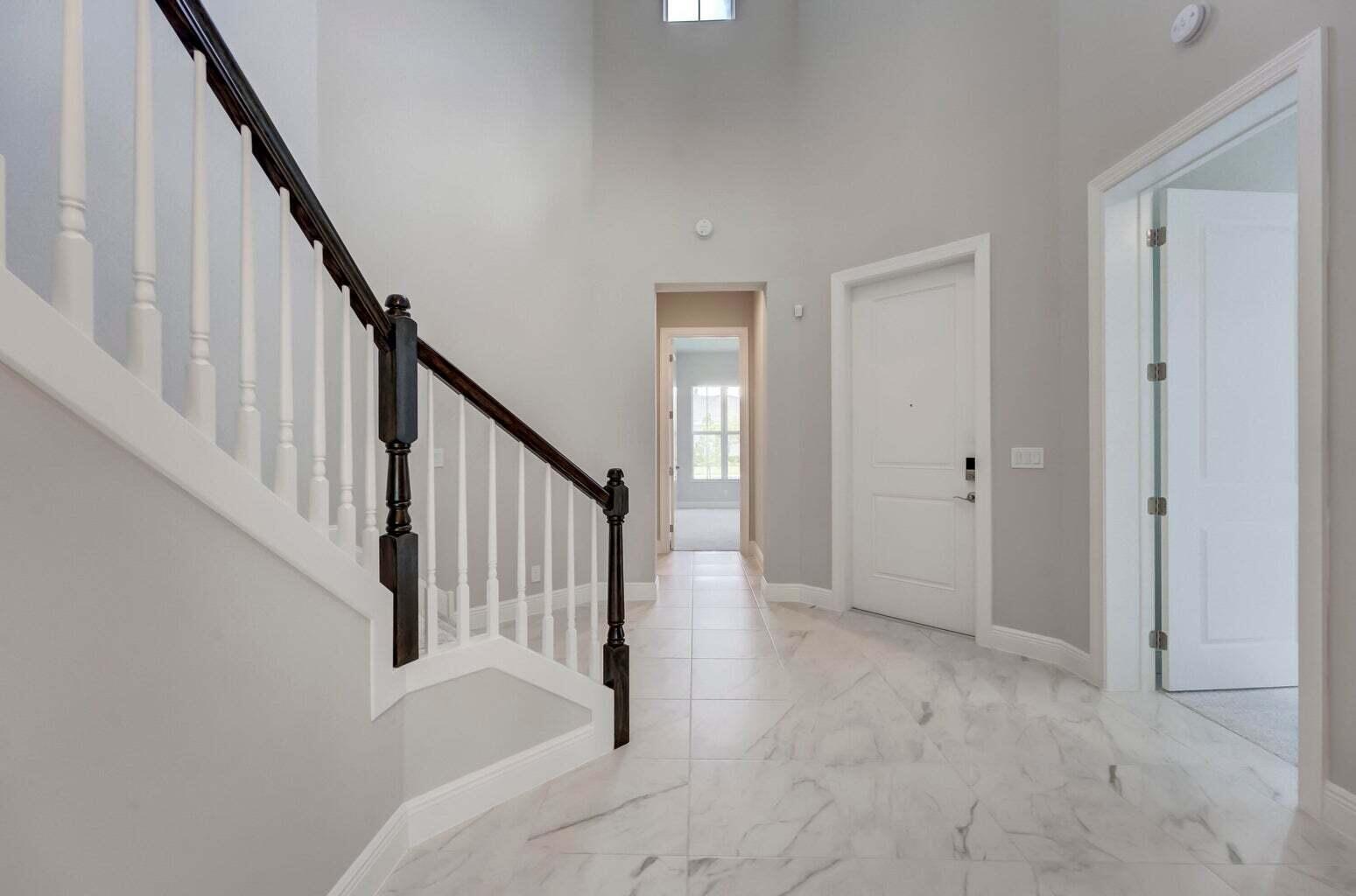 9296 Crestview Circle