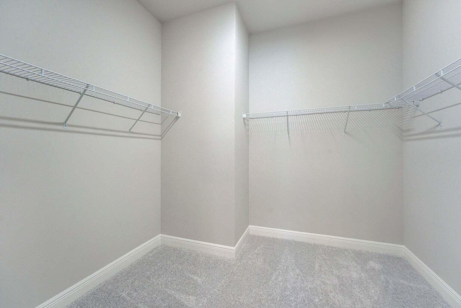 9296 Crestview Circle