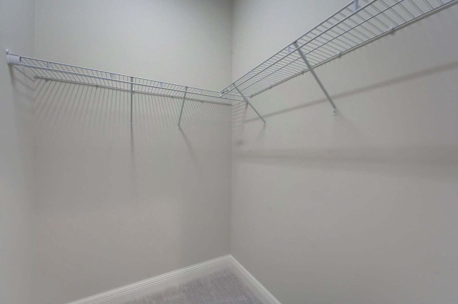 9296 Crestview Circle