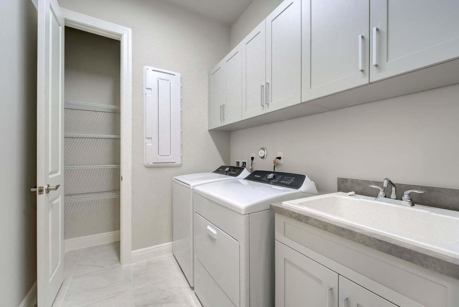 9296 Crestview Circle