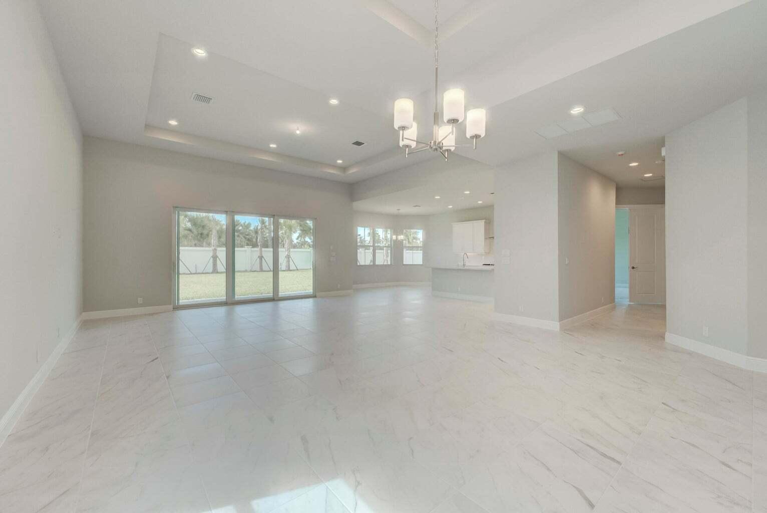 9296 Crestview Circle