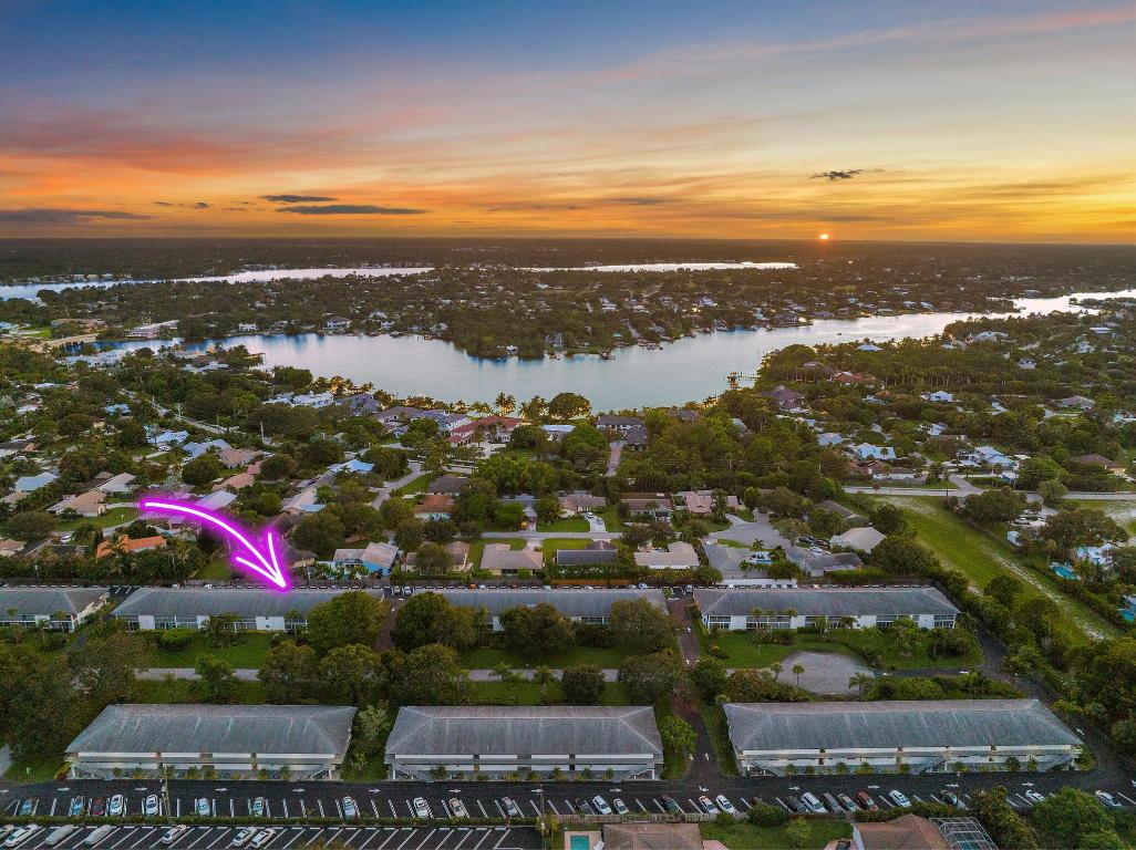 6 Garden Street 205p