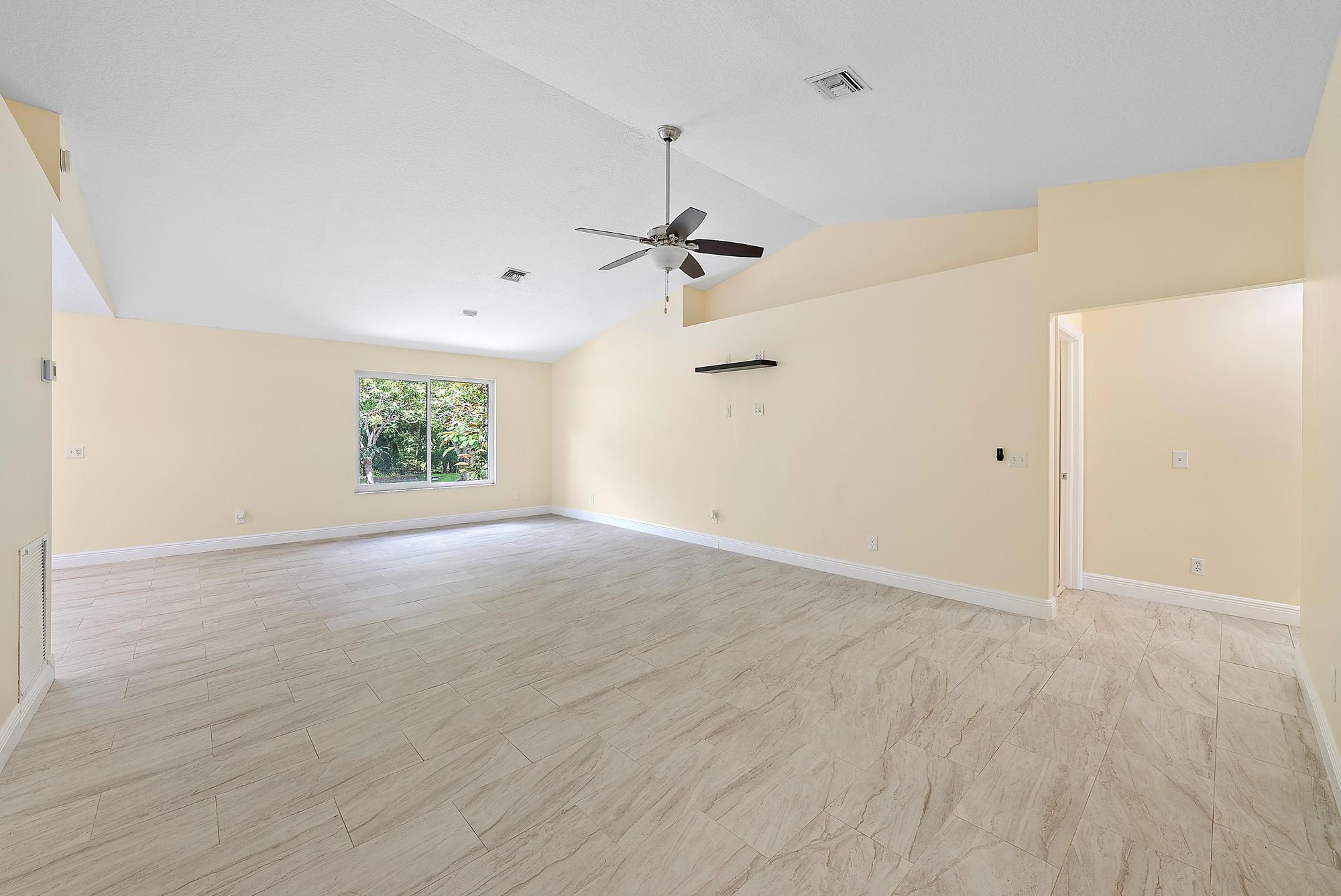 18523 42nd Road N