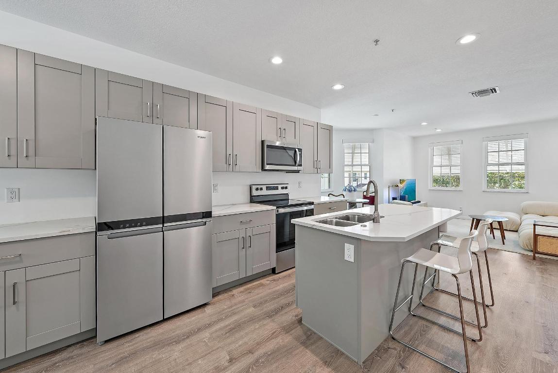 1522 Limetree Bay Avenue