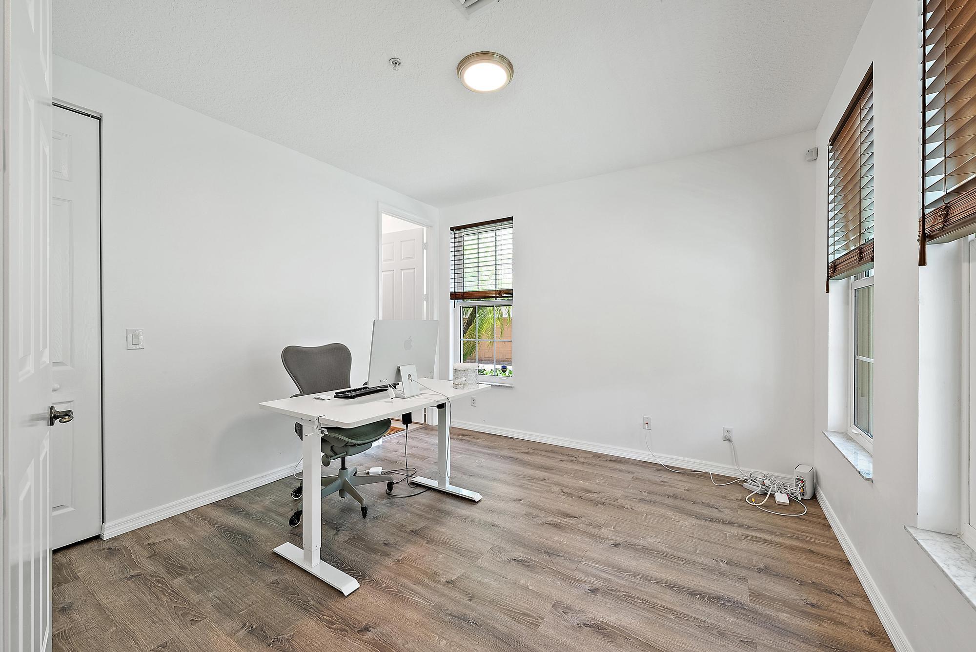 1522 Limetree Bay Avenue