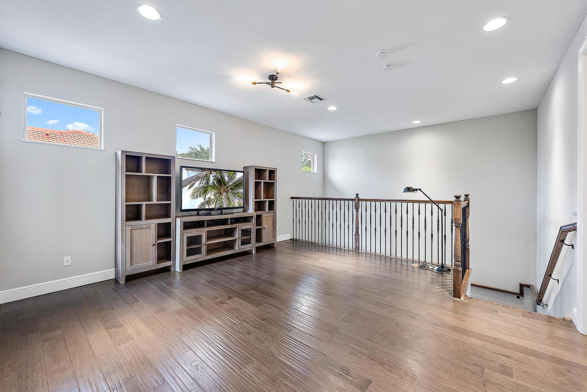 12157 Aviles Circle