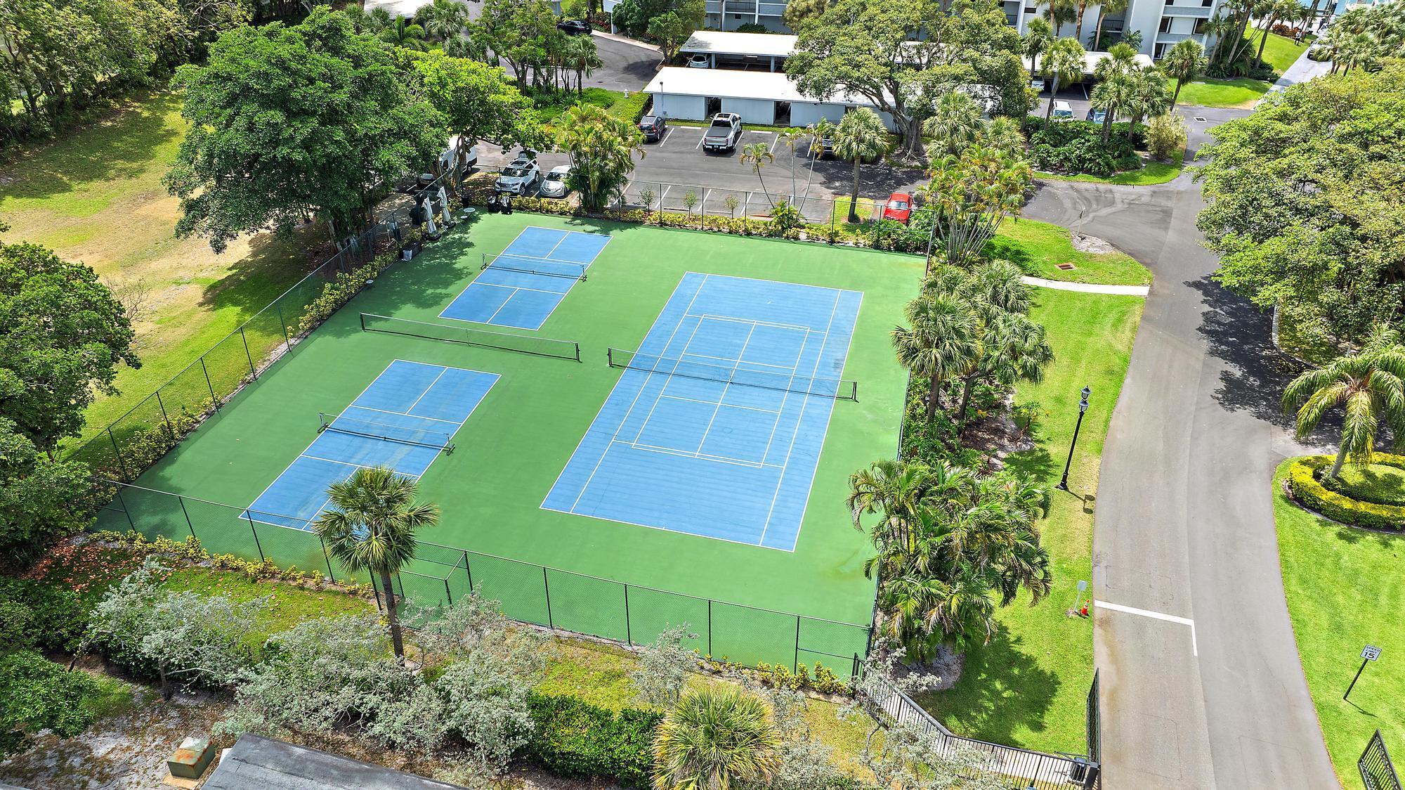 1748 Jupiter Cove Drive 519a