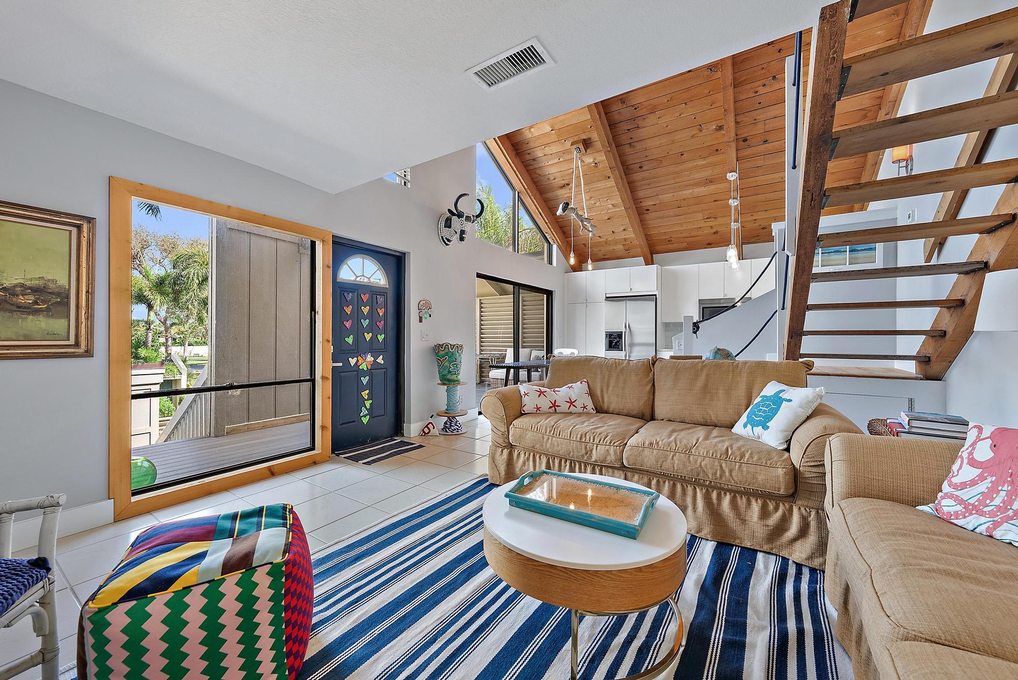 1605 S Us Highway 1 16f