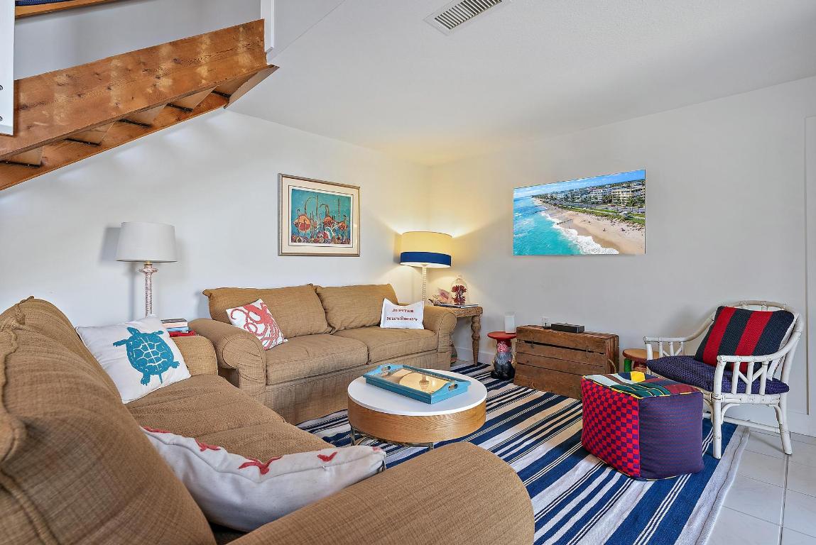 1605 S Us Highway 1 16f