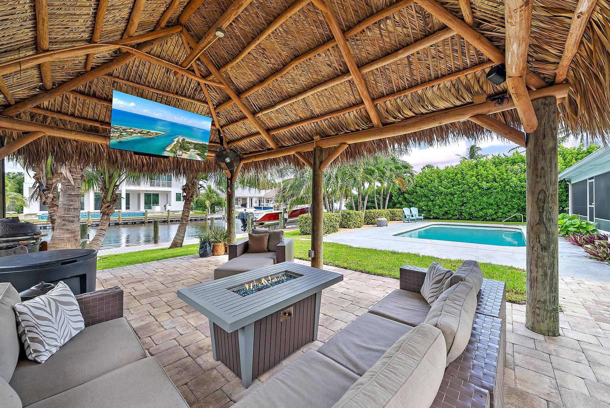 19 Leeward Circle