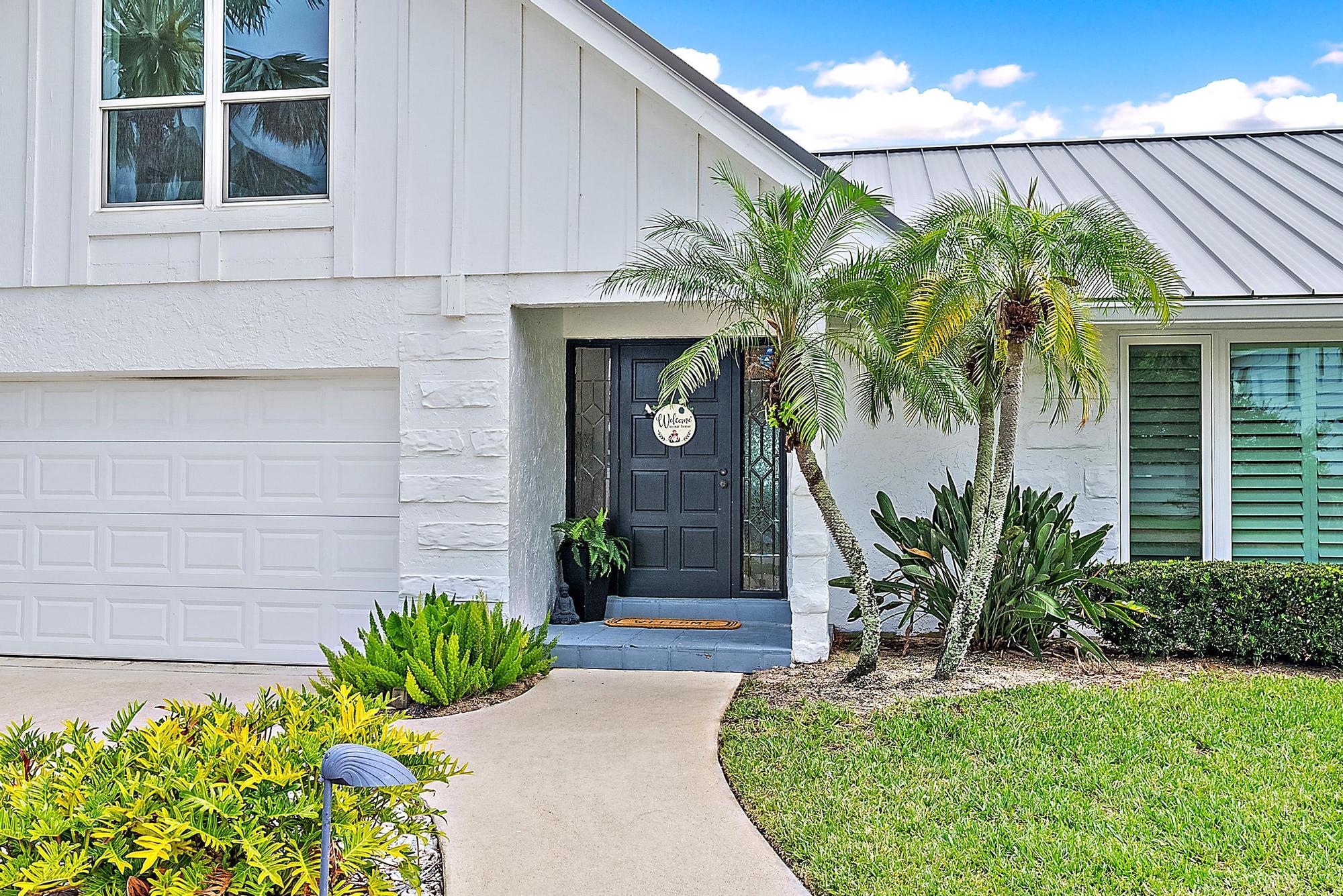 19 Leeward Circle
