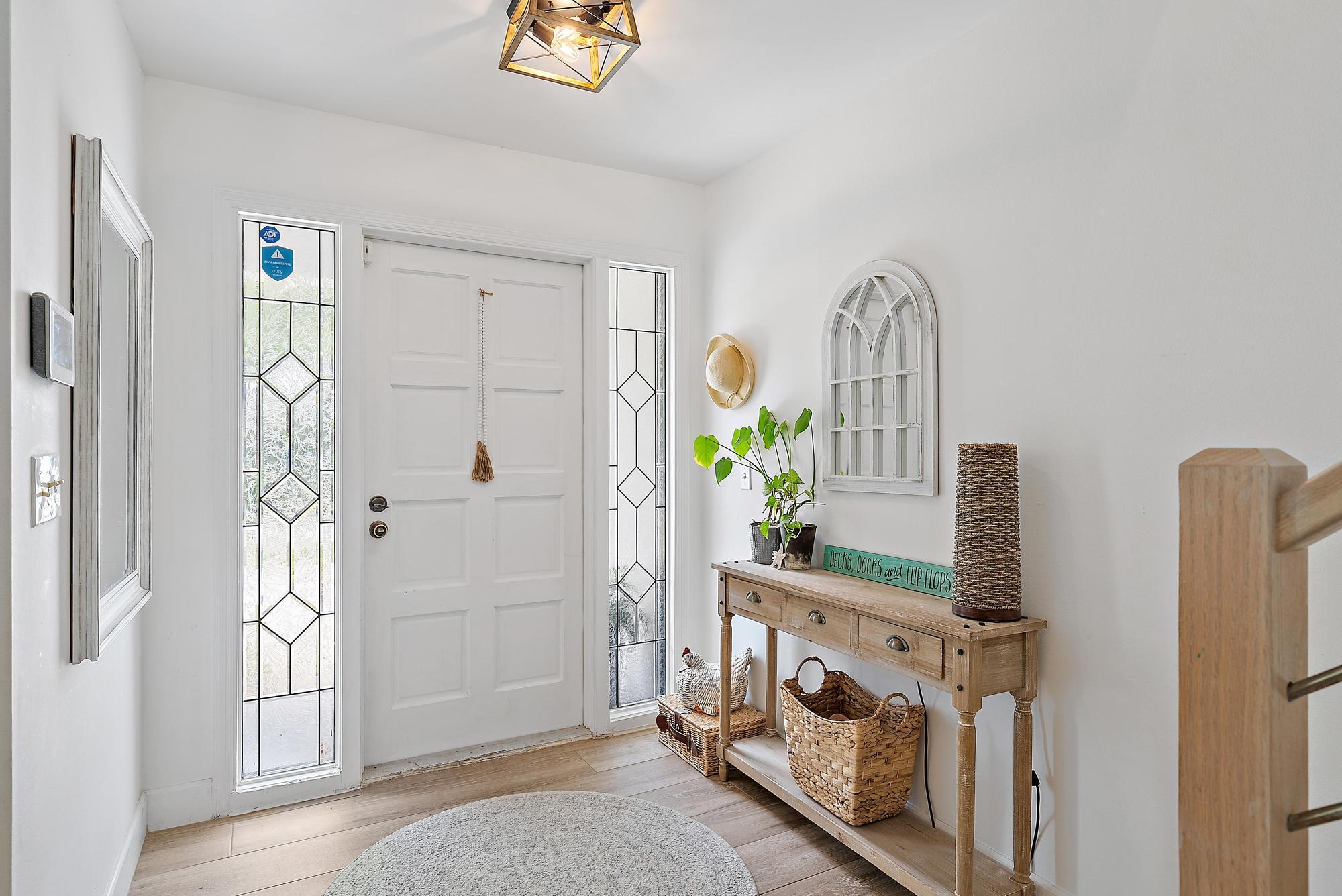 19 Leeward Circle